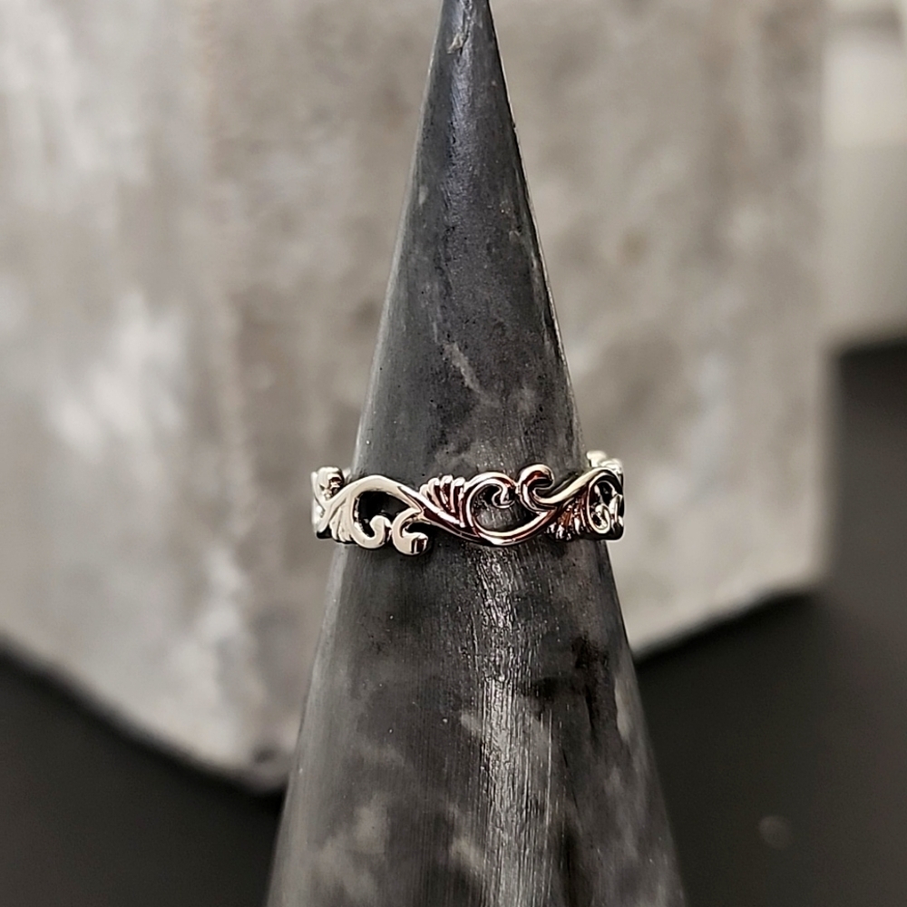 White Gold Filled Scroll Vine Ring New